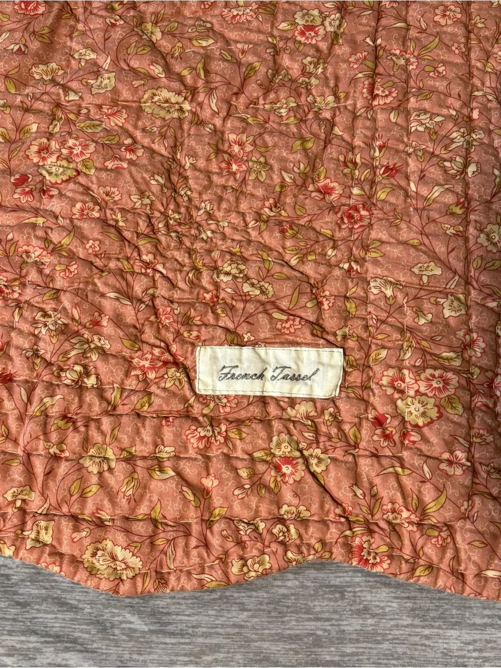Vtg Appliqué Patchwork Quilt-Floral Tulip Basket Motif By French Tassel 50x50”